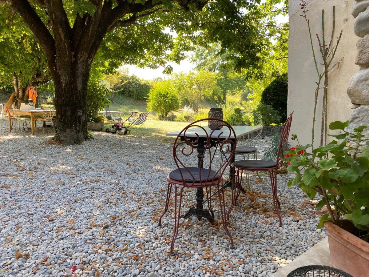 Otarkia Hotell Villedieu  Exteriör bild